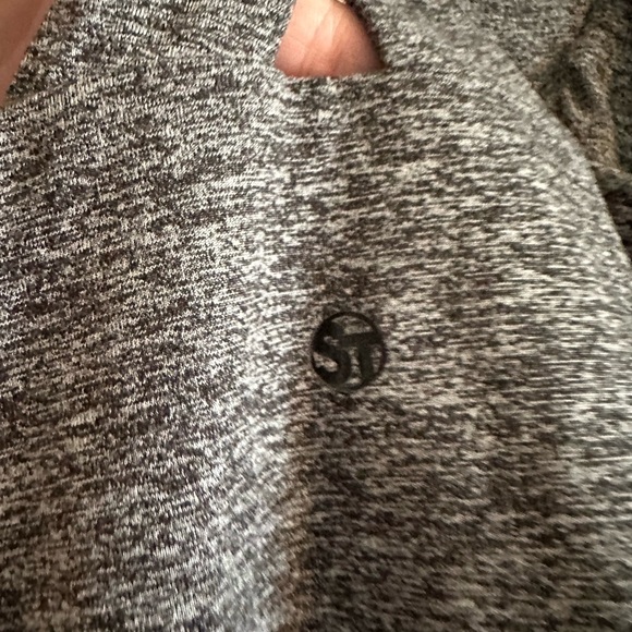 Strut This Heather Gray Stretchy Shelf Bra Cross Back Tank Top EUC - Picture 5 of 8